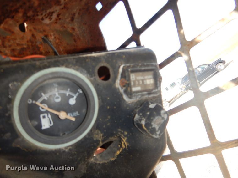 image for item DI9163 1981 Bobcat 742 skid steer