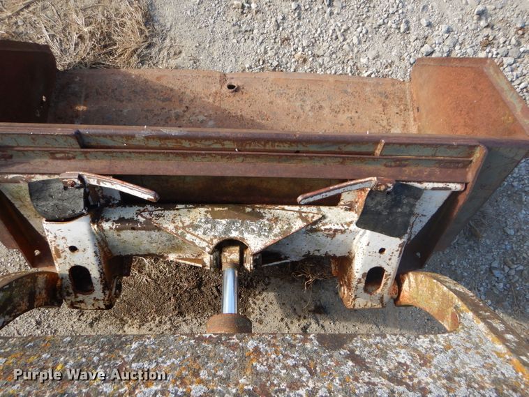 image for item DI9163 1981 Bobcat 742 skid steer