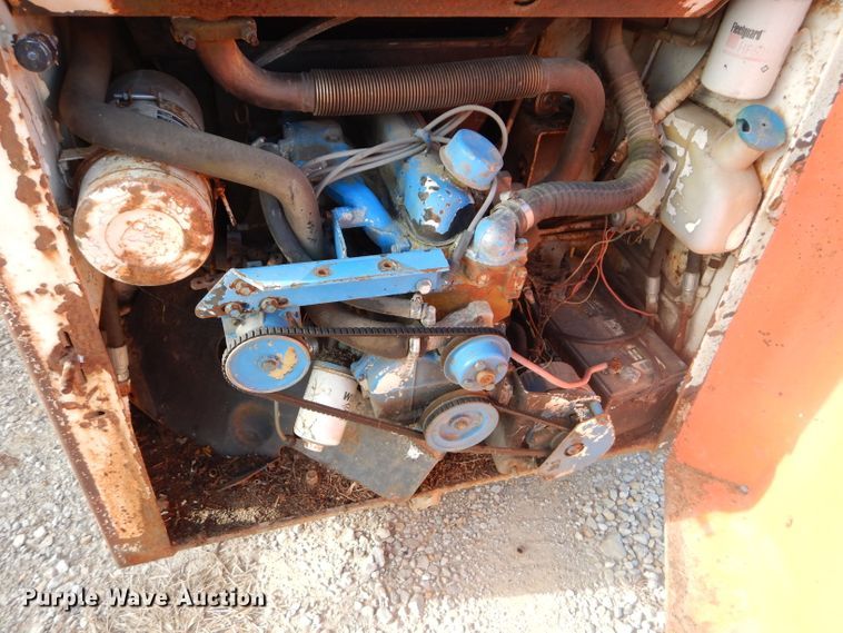 image for item DI9163 1981 Bobcat 742 skid steer