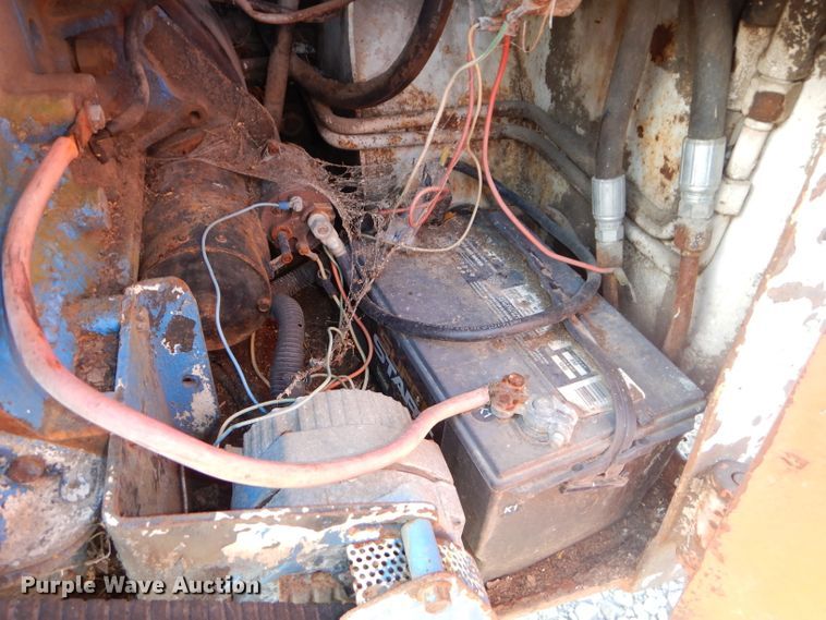 image for item DI9163 1981 Bobcat 742 skid steer