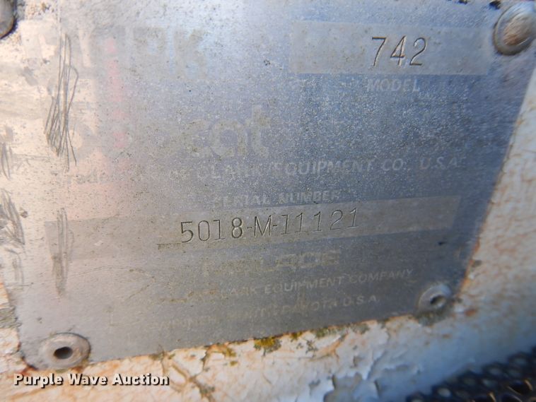 image for item DI9163 1981 Bobcat 742 skid steer