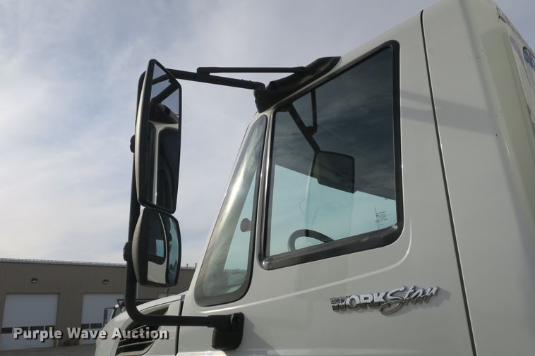 image for item DB10094 2012 International WorkStar 7400 refuse truck