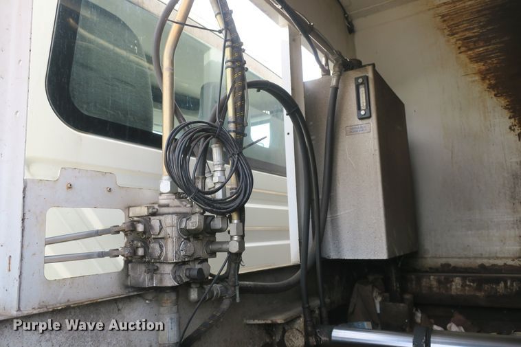 image for item DB10094 2012 International WorkStar 7400 refuse truck