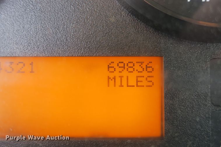 image for item DB10094 2012 International WorkStar 7400 refuse truck