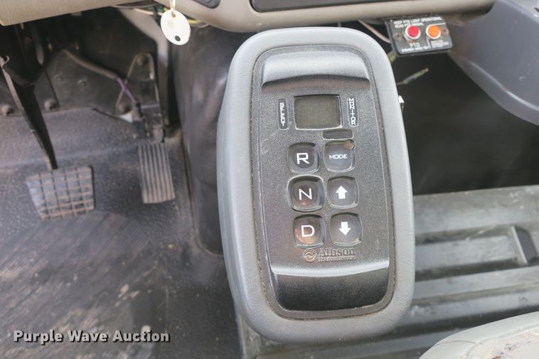 image for item DB10094 2012 International WorkStar 7400 refuse truck