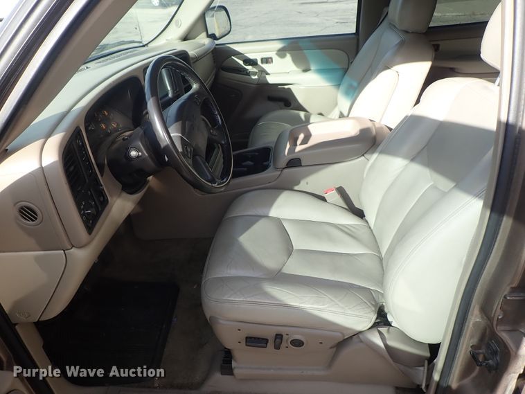 image for item DC3386 2003 GMC Yukon SUV