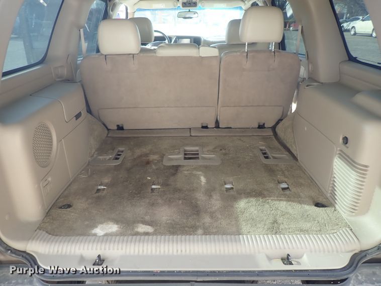 image for item DC3386 2003 GMC Yukon SUV