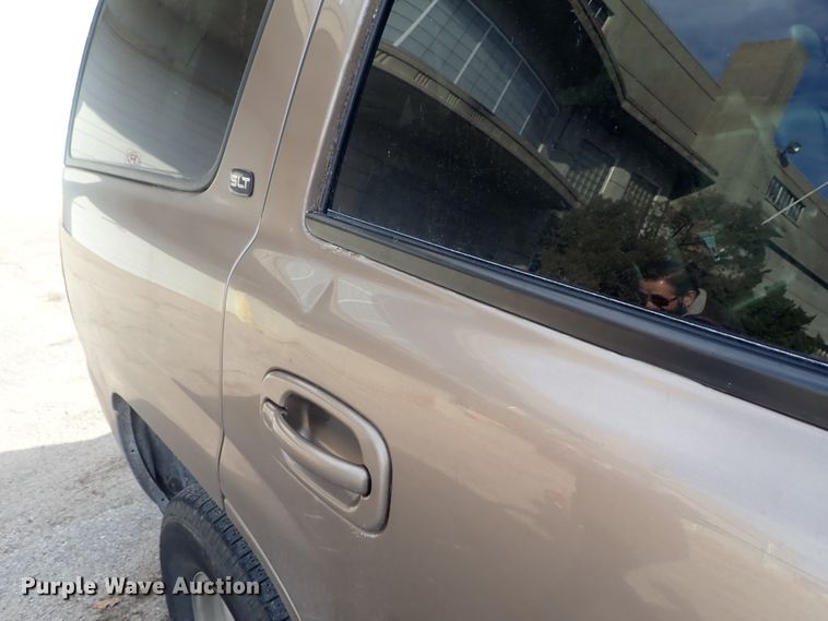 image for item DC3386 2003 GMC Yukon SUV