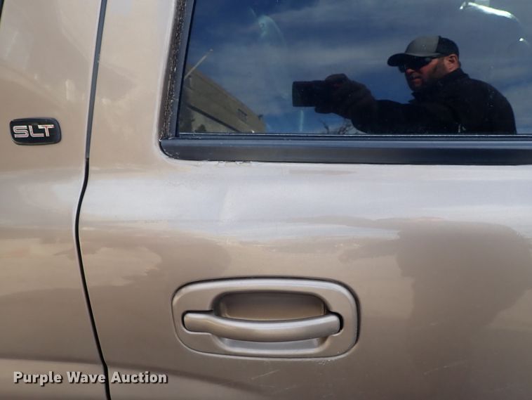 image for item DC3386 2003 GMC Yukon SUV