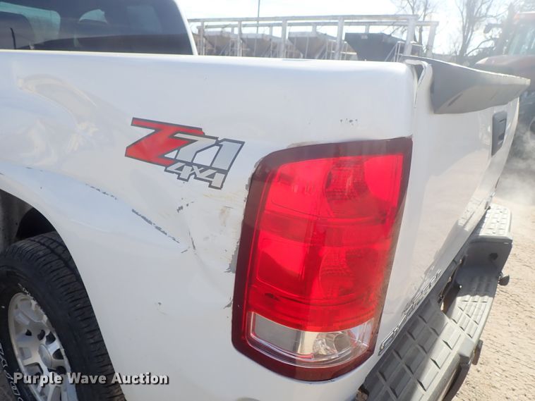 image for item DC3400 2008 GMC Sierra 1500 Ext. Cab pickup truck
