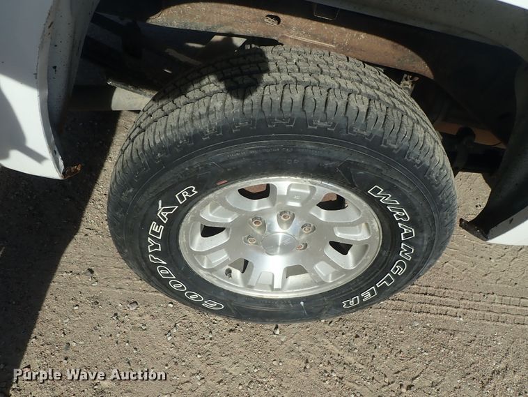 image for item DC3400 2008 GMC Sierra 1500 Ext. Cab pickup truck