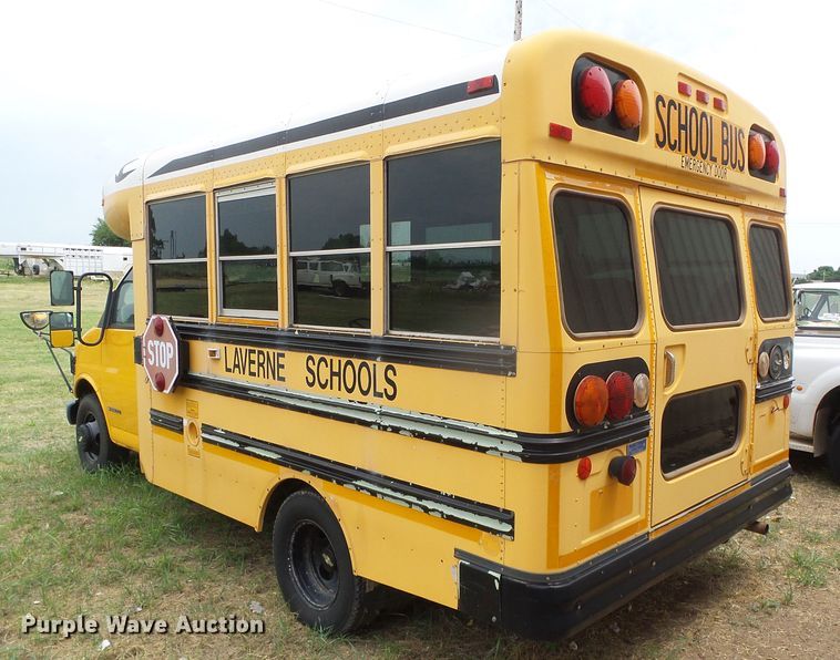 image for item DC5046 1999 Chevrolet Express 3500 school bus