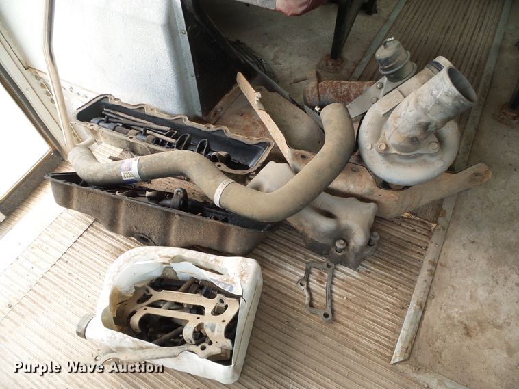 image for item DC5046 1999 Chevrolet Express 3500 school bus