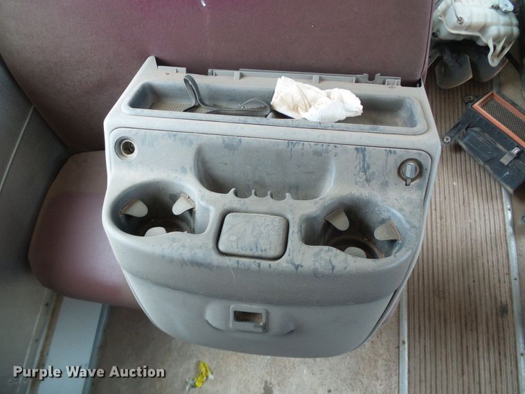 image for item DC5046 1999 Chevrolet Express 3500 school bus