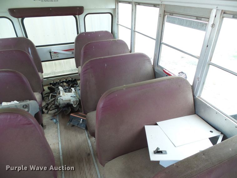 image for item DC5046 1999 Chevrolet Express 3500 school bus