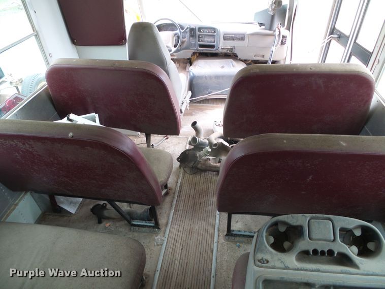 image for item DC5046 1999 Chevrolet Express 3500 school bus