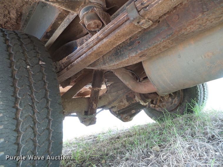 image for item DC5046 1999 Chevrolet Express 3500 school bus