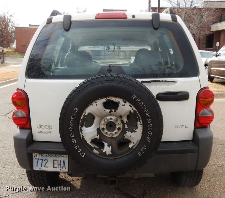 image for item DE4189 2003 Jeep Liberty Sport SUV