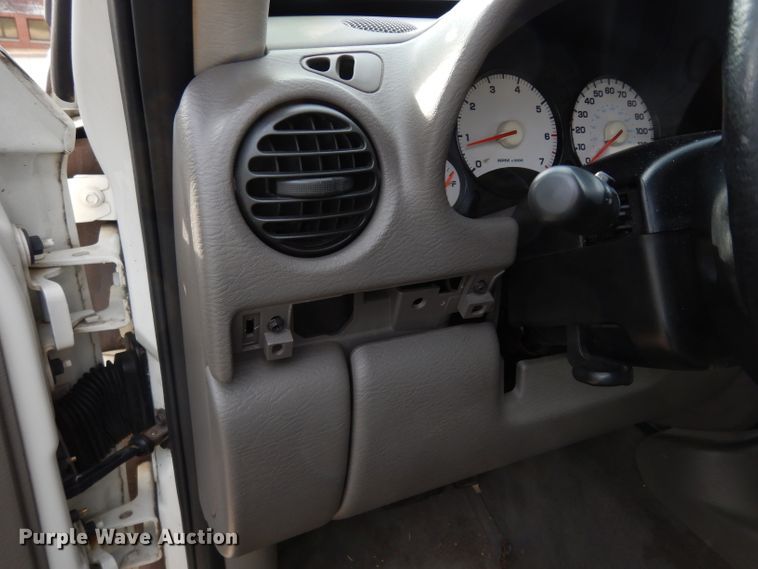 image for item DE4189 2003 Jeep Liberty Sport SUV