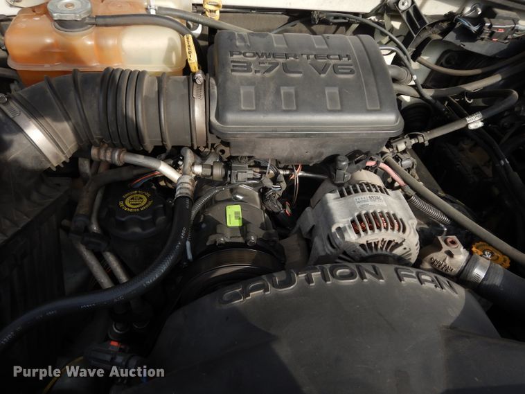 image for item DE4189 2003 Jeep Liberty Sport SUV