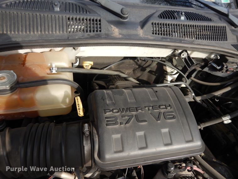 image for item DE4189 2003 Jeep Liberty Sport SUV