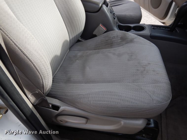 image for item DE4189 2003 Jeep Liberty Sport SUV