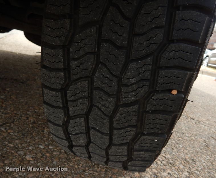 image for item DE4189 2003 Jeep Liberty Sport SUV