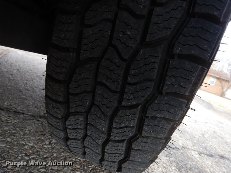 image for item DE4189 2003 Jeep Liberty Sport SUV