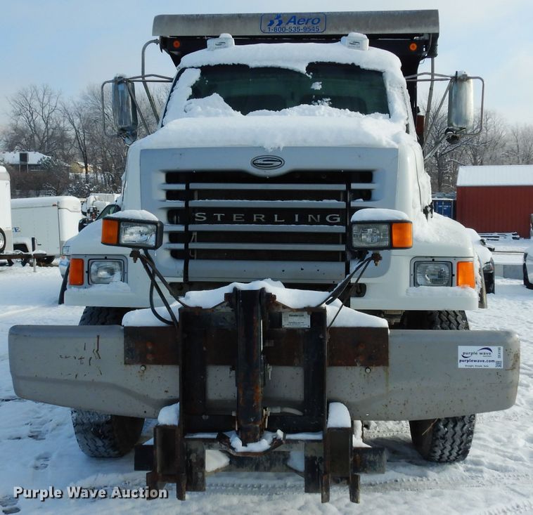 image for item DE4199 2006 Sterling L-Line dump truck