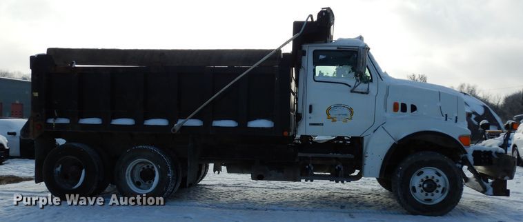 image for item DE4199 2006 Sterling L-Line dump truck
