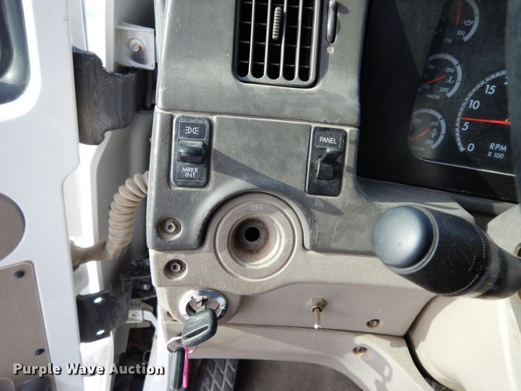 image for item DE4199 2006 Sterling L-Line dump truck