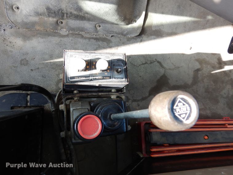 image for item DE4199 2006 Sterling L-Line dump truck