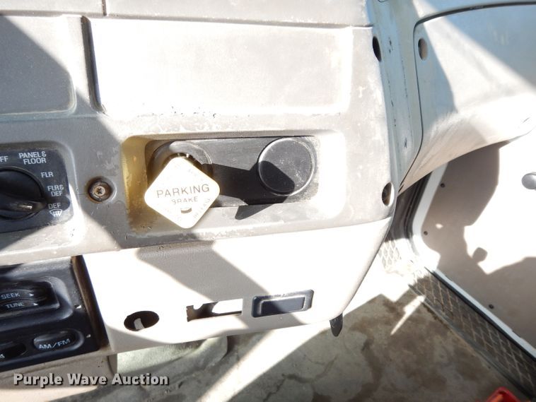 image for item DE4199 2006 Sterling L-Line dump truck