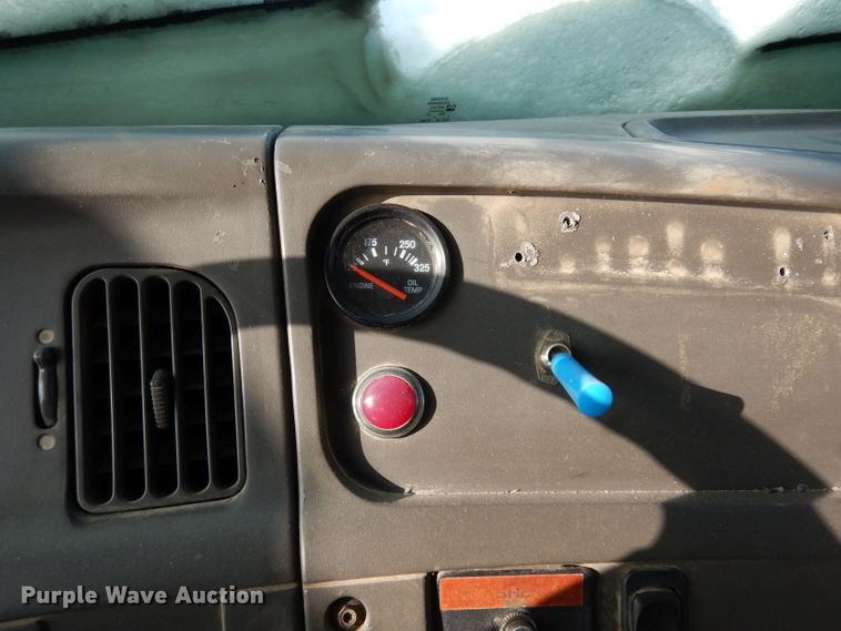 image for item DE4199 2006 Sterling L-Line dump truck