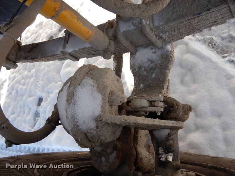 image for item DE4199 2006 Sterling L-Line dump truck