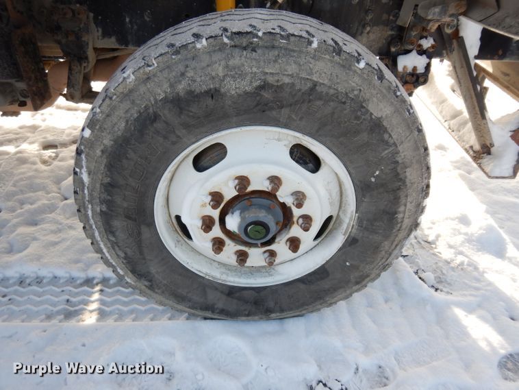 image for item DE4199 2006 Sterling L-Line dump truck