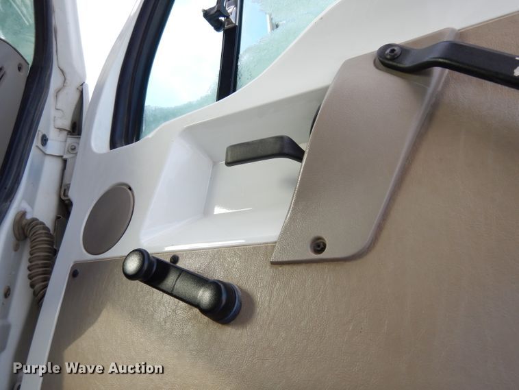 image for item DE4199 2006 Sterling L-Line dump truck