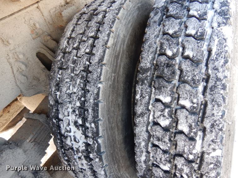 image for item DE4199 2006 Sterling L-Line dump truck