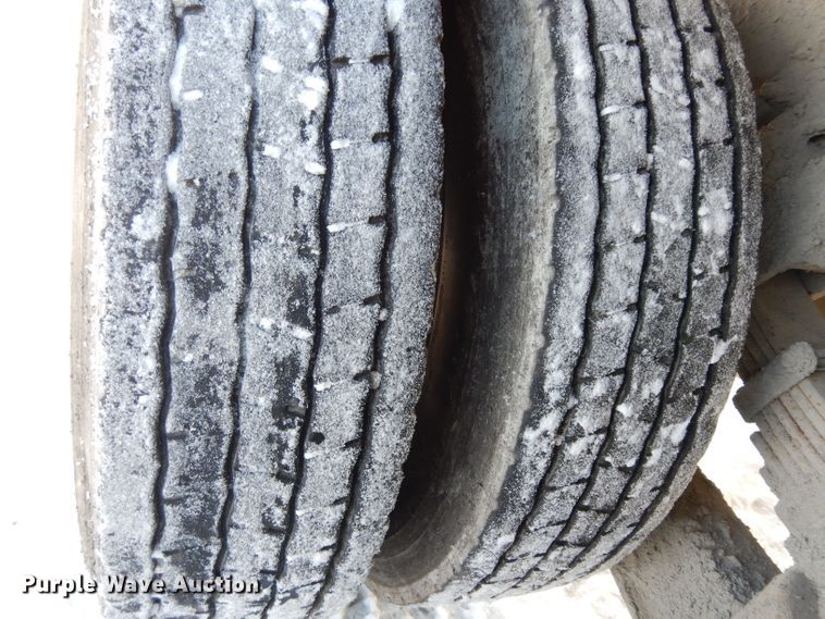 image for item DE4199 2006 Sterling L-Line dump truck