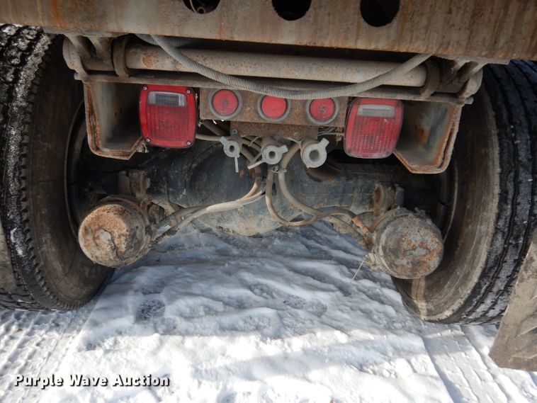 image for item DE4199 2006 Sterling L-Line dump truck