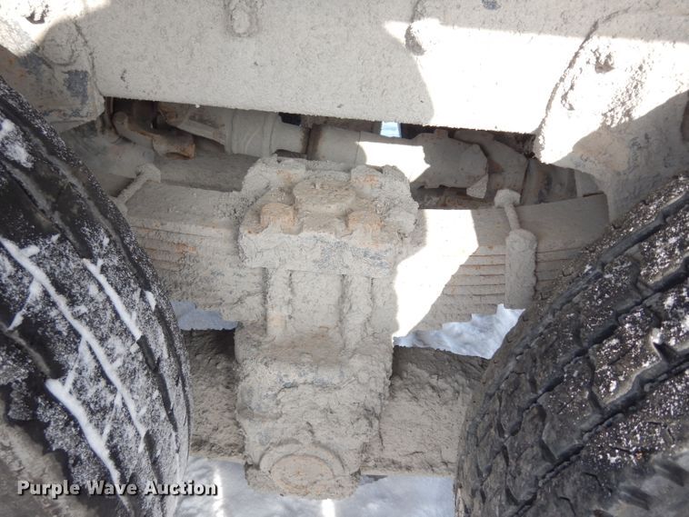 image for item DE4199 2006 Sterling L-Line dump truck