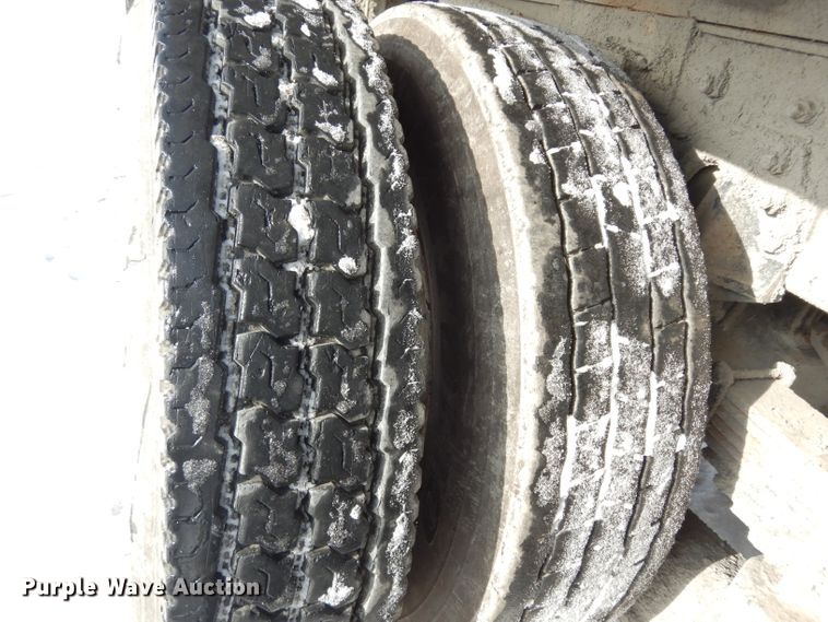 image for item DE4199 2006 Sterling L-Line dump truck