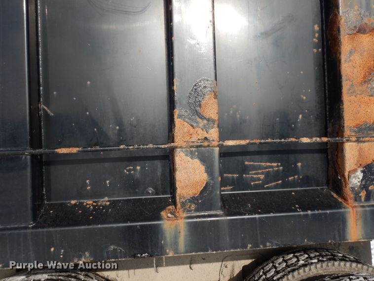 image for item DE4199 2006 Sterling L-Line dump truck