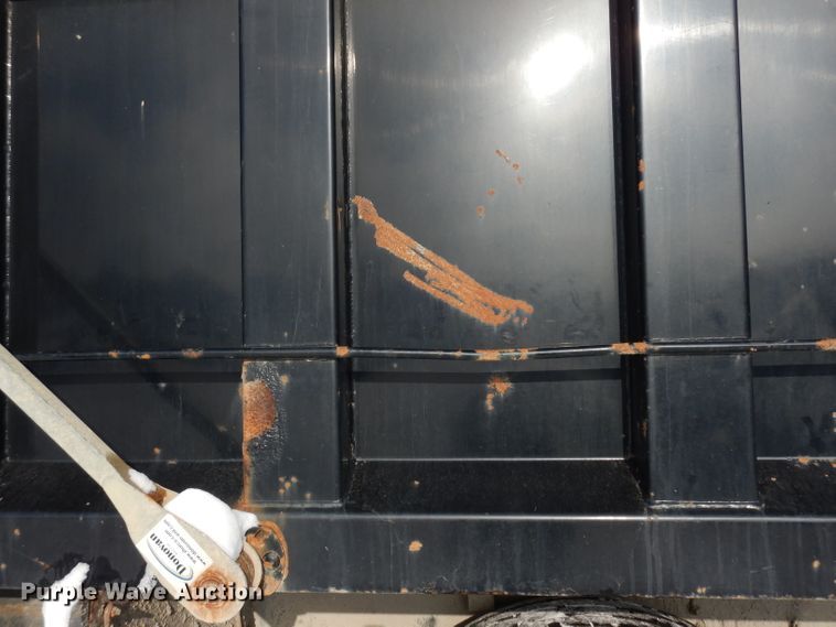 image for item DE4199 2006 Sterling L-Line dump truck