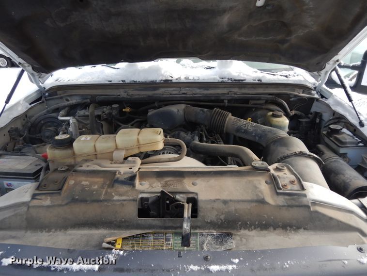 image for item DE4200 2003 Ford F250 Super Duty XL pickup truck