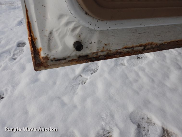 image for item DE4200 2003 Ford F250 Super Duty XL pickup truck