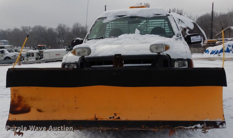 image for item DE4201 2005 Ford F250 Super Duty XL pickup truck