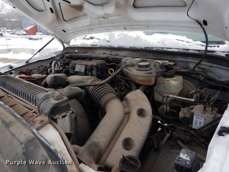 image for item DE4201 2005 Ford F250 Super Duty XL pickup truck