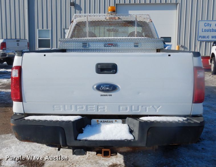 image for item DE4211 2008 Ford F250 Super Duty XL pickup truck