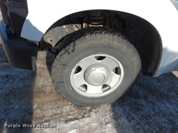 image for item DE4211 2008 Ford F250 Super Duty XL pickup truck